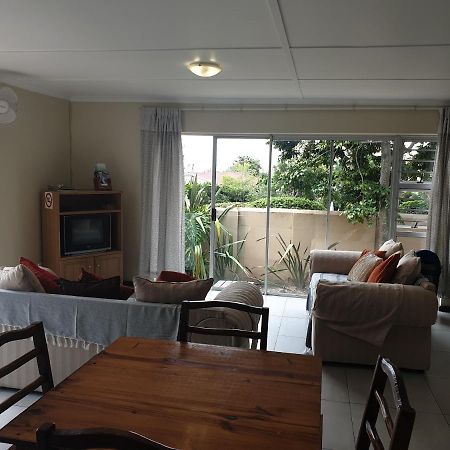 Amakaya Backpackers Travellers Accommodation Плетенбърг Бей Екстериор снимка