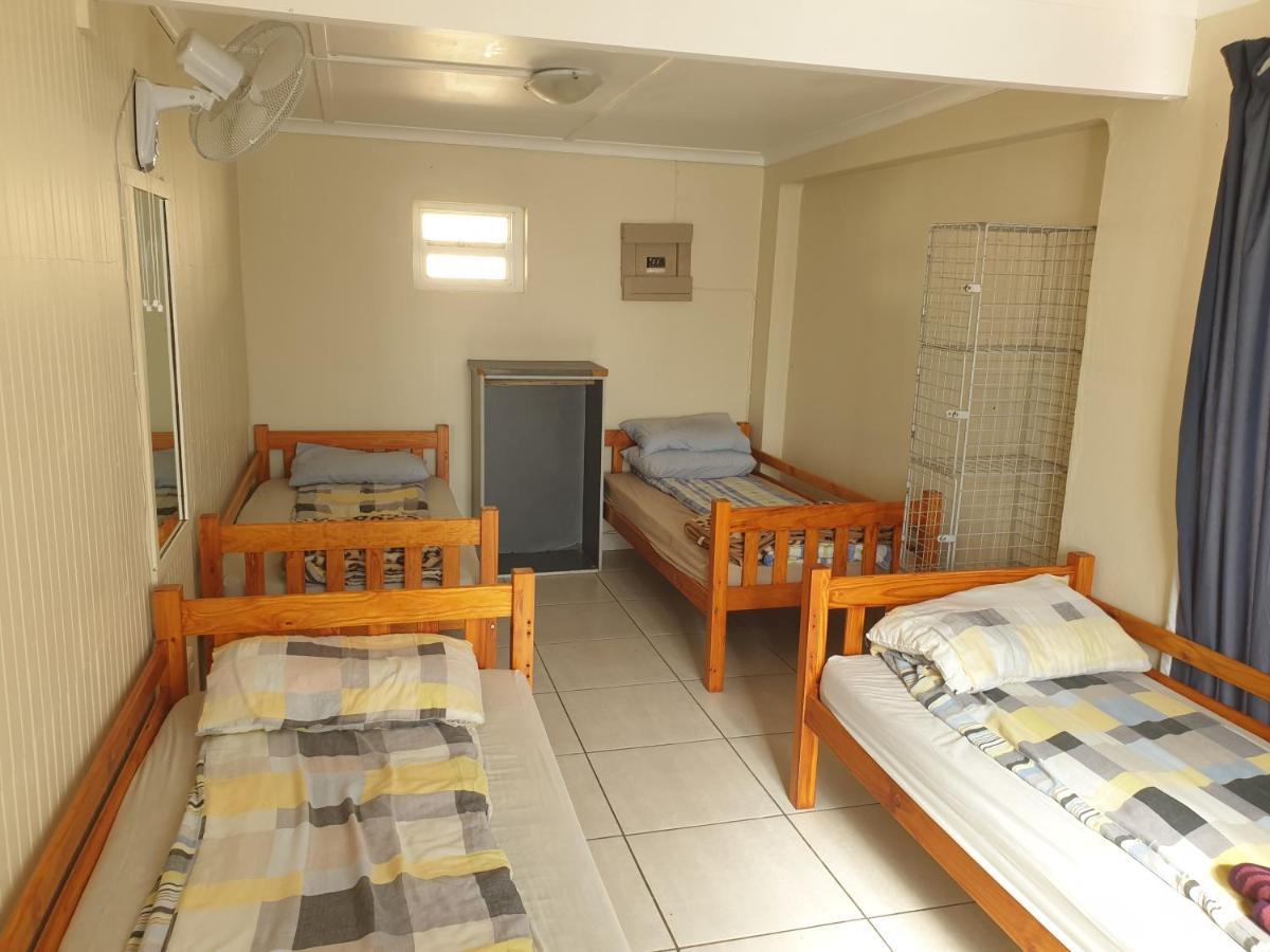 Amakaya Backpackers Travellers Accommodation Плетенбърг Бей Екстериор снимка