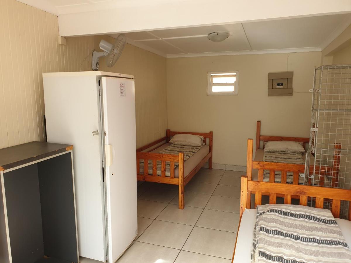 Amakaya Backpackers Travellers Accommodation Плетенбърг Бей Екстериор снимка